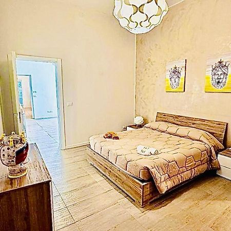 Glenda'S House Apartment Сиракуза Екстериор снимка